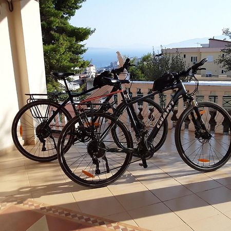 Vila Jakupi Apartamento Sarandë Exterior foto